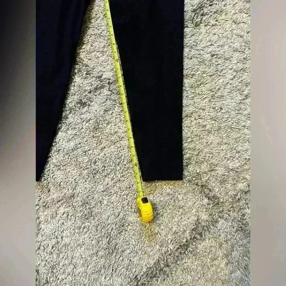 Lord and Taylor stretch pants heavy material for warmth (P238) - Picture 4 of 7